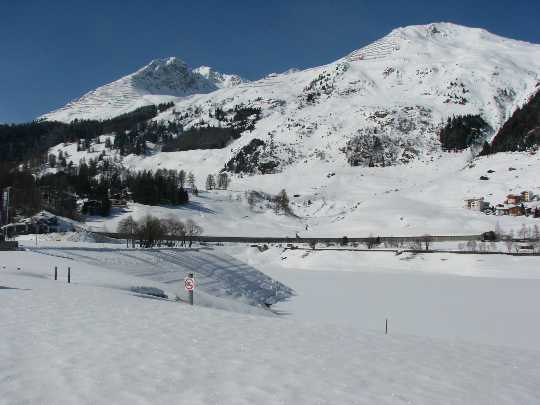 Testsite for ground-based radar measurements in Davos Davos testsite